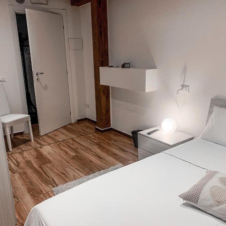B&B Ma'Delina Settimo Milanese Exterior photo