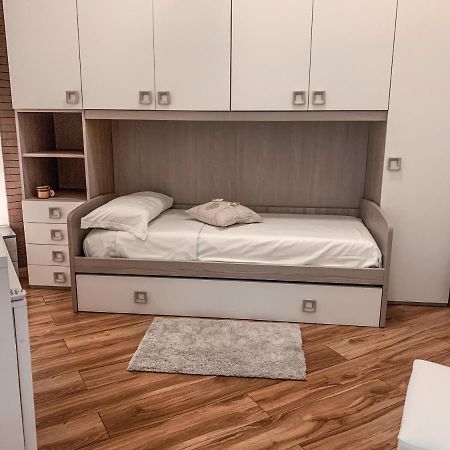 B&B Ma'Delina Settimo Milanese Exterior photo